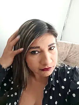 Hannahcandyy online show from November 2025 02:44:02 PM