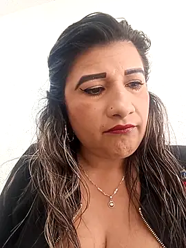 Hannahcandyy online show from April 2026 08:22:02 PM