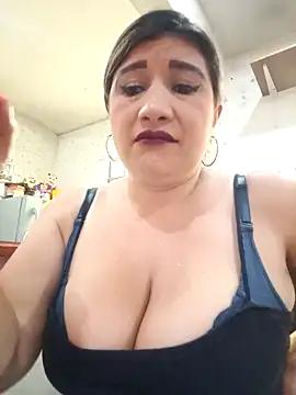 Hannahcandyy online show from November 2025 09:29:01 PM