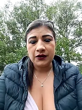 Hannahcandyy online show from March 2025 01:46:02 PM