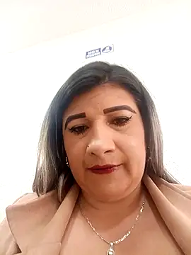 Hannahcandyy online show from April 2026 04:49:01 PM