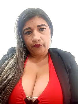 Hannahcandyy online show from April 2026 07:42:02 PM