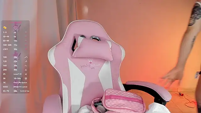 Kendall Bunnyy online show from June 2026 08:47:01 PM