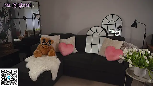 Snapshot of Heidi11 chatting on February 2026 02:26:02 PM Heidi11 online show from February 2026 02:26:02 PM