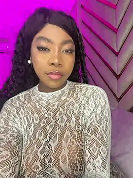 Lola King online show from May 2026 01:37:07 AM