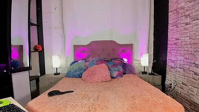 Snapshot of kitty_queen10 chatting on November 2025 03:39:01 AM kitty queen10 online show from November 2025 03:39:01 AM