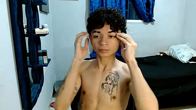 Snapshot of Lovebeng_ chatting on February 2025 11:25:02 PM Lovebeng  online show from February 2025 11:25:02 PM