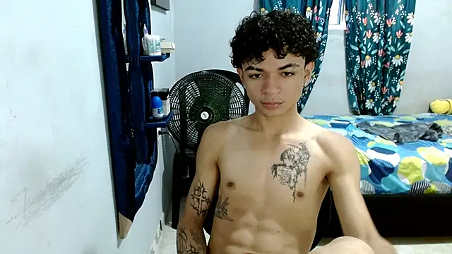 Snapshot of Lovebeng_ chatting on March 2025 10:40:02 PM Lovebeng  online show from March 2025 10:40:02 PM