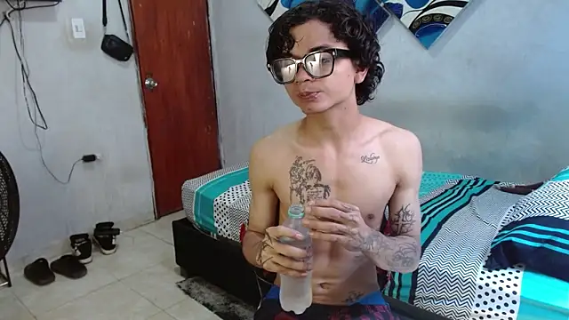 Lovebeng  online show from March 2026 05:17:02 PM