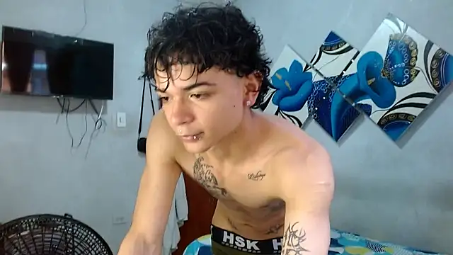 Snapshot of Lovebeng_ chatting on October 2025 07:59:01 PM Lovebeng  online show from October 2025 07:59:01 PM