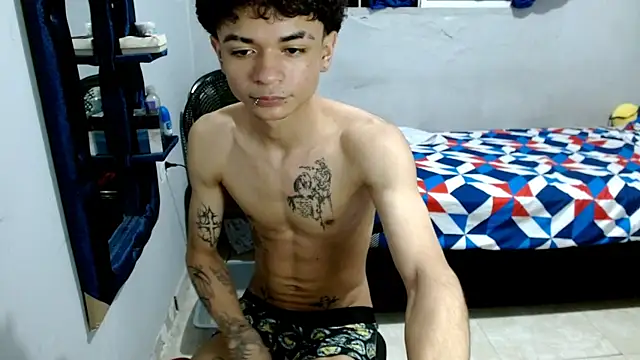 Snapshot of Lovebeng_ chatting on February 2025 02:03:02 AM Lovebeng  online show from February 2025 02:03:02 AM