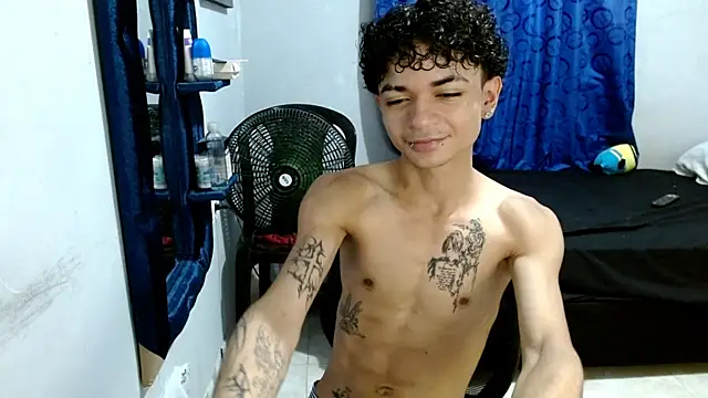 Snapshot of Lovebeng_ chatting on March 2025 10:39:02 PM Lovebeng  online show from March 2025 10:39:02 PM