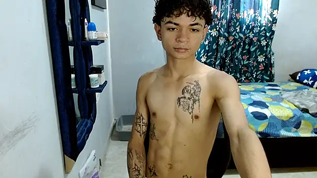 Snapshot of Lovebeng_ chatting on March 2025 09:43:02 PM Lovebeng  online show from March 2025 09:43:02 PM