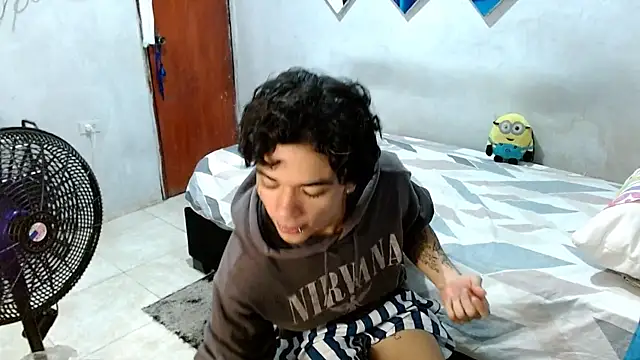 Lovebeng  online show from November 2025 12:54:01 AM