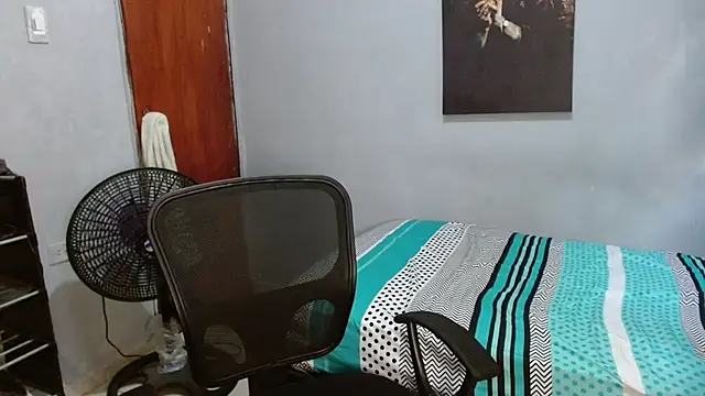 Lovebeng  online show from May 2026 08:56:01 PM