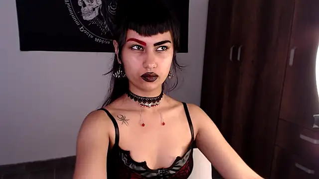 Little-Lucifer online show from January 2026 07:32:02 PM