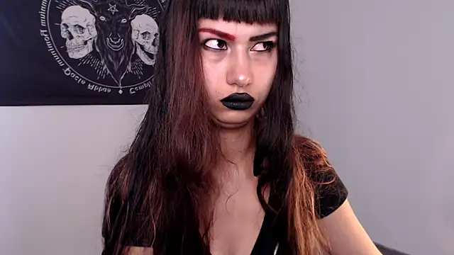 Snapshot of Little-Lucifer chatting on November 2025 08:24:01 PM Little-Lucifer online show from November 2025 08:24:01 PM