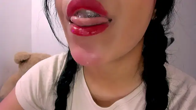 veky saliva01 online show from September 2025 05:09:01 PM