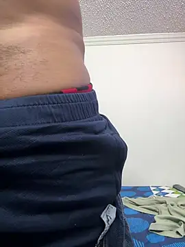 ZMalco2Hend8 online show from February 2026 05:56:02 PM