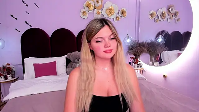 ZaraBloom online show from October 2025 03:49:02 AM