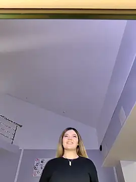 ZaraBloom online show from February 2026 02:17:02 PM