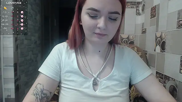 Snapshot of twinkling_melon chatting on January 2025 05:19:01 AM twinkling melon online show from January 2025 05:19:01 AM