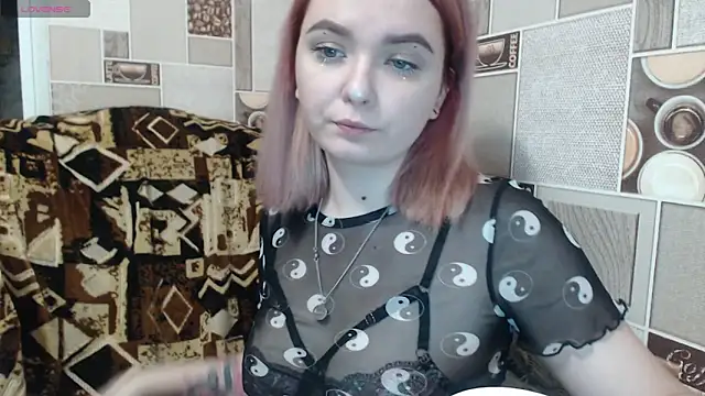 Snapshot of twinkling_melon chatting on January 2025 05:15:02 AM twinkling melon online show from January 2025 05:15:02 AM