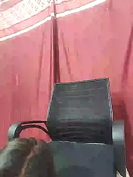 Snapshot of Sweetie_swali chatting on January 2025 01:32:01 AM Sweetie swali online show from January 2025 01:32:01 AM