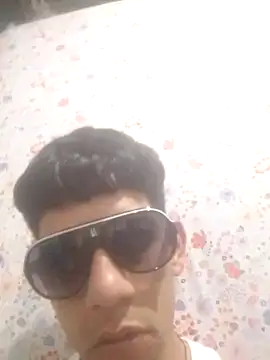 Snapshot of DecisivePimiento chatting on September 2025 04:13:01 PM DecisivePimiento online show from September 2025 04:13:01 PM