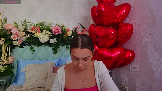 AliceBrayan online show from February 2026 05:09:01 PM