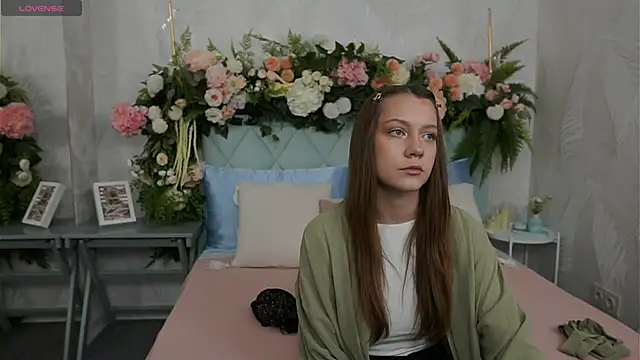 AliceBrayan online show from February 2026 05:02:01 PM