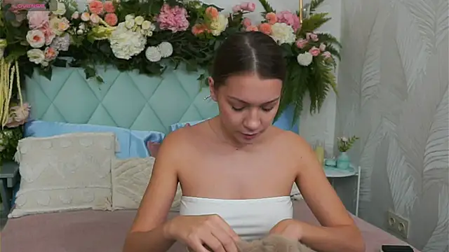 AliceBrayan online show from February 2026 05:13:02 PM