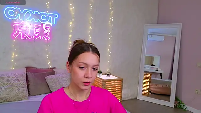 AliceBrayan online show from March 2026 05:03:02 PM