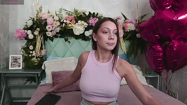 AliceBrayan online show from February 2026 05:21:02 PM