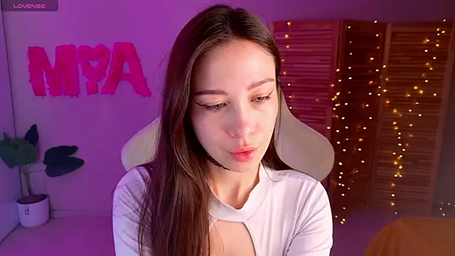 Snapshot of Miss_Mia_Murr chatting on September 2025 03:13:01 AM Miss Mia Murr online show from September 2025 03:13:01 AM