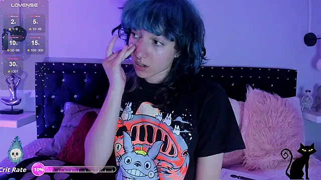 Snapshot of Ghosty_Doll chatting on October 2025 06:11:01 PM Ghosty Doll online show from October 2025 06:11:01 PM