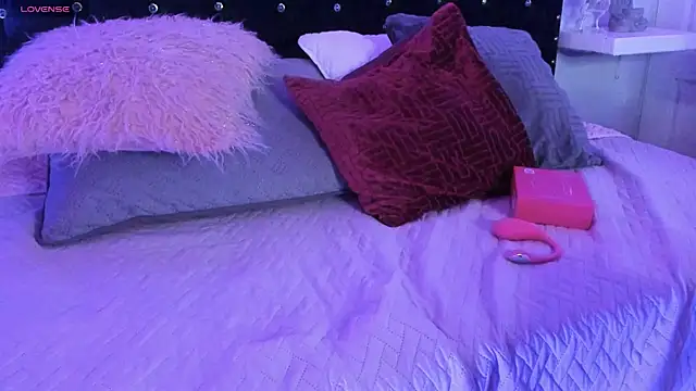 Snapshot of Ghosty_Doll chatting on September 2025 08:37:01 PM Ghosty Doll online show from September 2025 08:37:01 PM