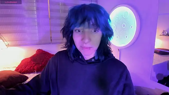 Ghosty Doll online show from April 2026 08:26:01 PM