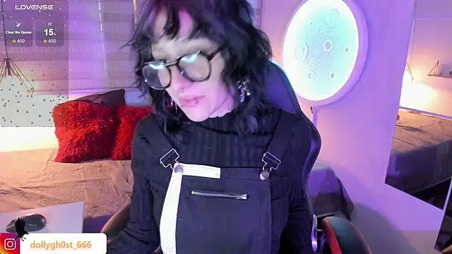 Ghosty Doll online show from April 2026 08:21:01 PM