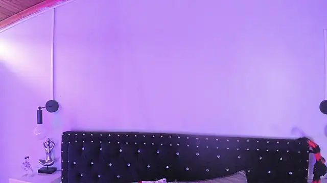 Snapshot of Ghosty_Doll chatting on November 2025 08:24:01 PM Ghosty Doll online show from November 2025 08:24:01 PM