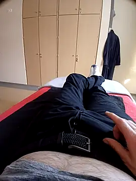 pascalino100 online show from April 2026 02:10:01 PM