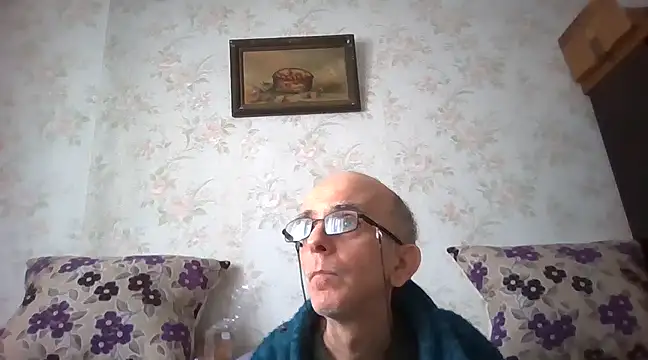 Snapshot of mariusica1@xh chatting on March 2025 10:21:02 AM mariusica1xh online show from March 2025 10:21:02 AM