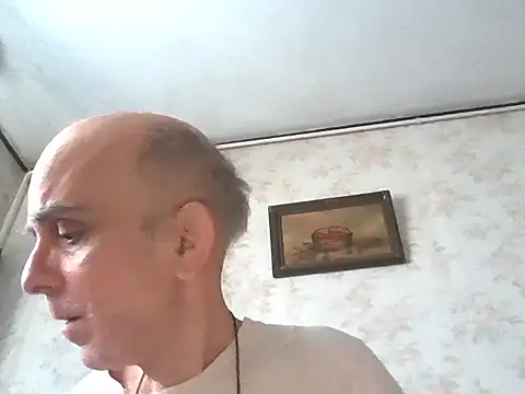 Snapshot of mariusica1@xh chatting on September 2025 09:32:02 AM mariusica1xh online show from September 2025 09:32:02 AM