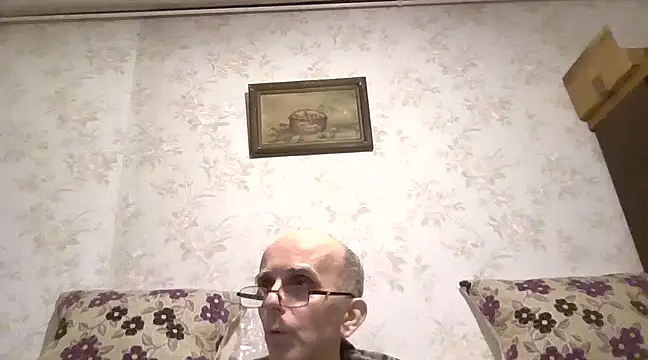 Snapshot of mariusica1@xh chatting on March 2025 05:08:02 PM mariusica1xh online show from March 2025 05:08:02 PM