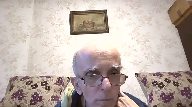 Snapshot of mariusica1@xh chatting on March 2025 04:20:02 PM mariusica1xh online show from March 2025 04:20:02 PM