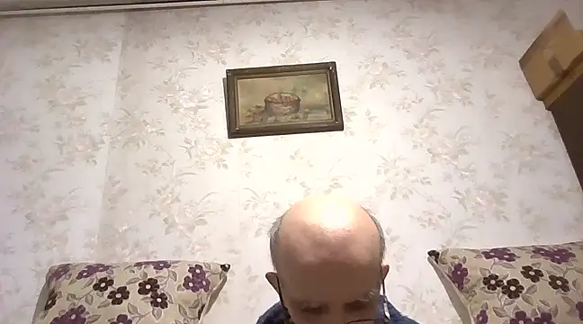Snapshot of mariusica1@xh chatting on March 2025 09:48:02 PM mariusica1xh online show from March 2025 09:48:02 PM