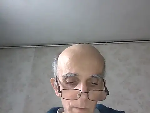 Snapshot of mariusica1@xh chatting on October 2025 12:39:02 PM mariusica1xh online show from October 2025 12:39:02 PM