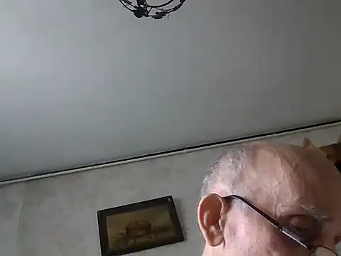 mariusica1xh online show from December 2025 12:22:02 PM