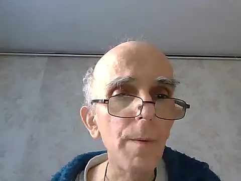 Snapshot of mariusica1@xh chatting on October 2025 11:22:02 AM mariusica1xh online show from October 2025 11:22:02 AM