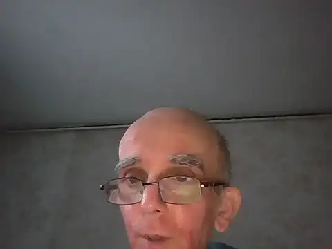 Snapshot of mariusica1@xh chatting on October 2025 03:03:02 PM mariusica1xh online show from October 2025 03:03:02 PM